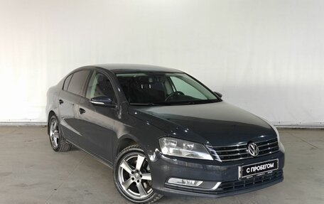 Volkswagen Passat B7, 2013 год, 987 000 рублей, 3 фотография