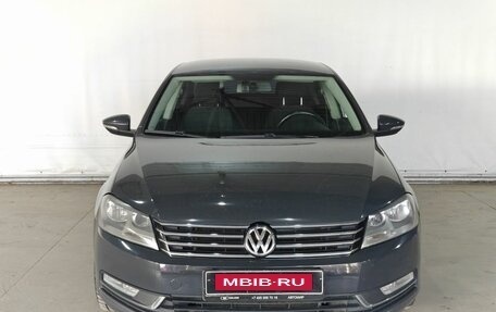 Volkswagen Passat B7, 2013 год, 987 000 рублей, 2 фотография