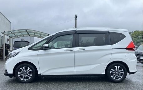 Honda Freed II, 2023 год, 1 250 000 рублей, 6 фотография