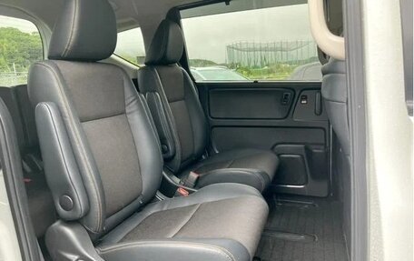 Honda Freed II, 2023 год, 1 250 000 рублей, 16 фотография