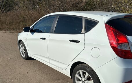 Hyundai Solaris II рестайлинг, 2014 год, 900 000 рублей, 6 фотография