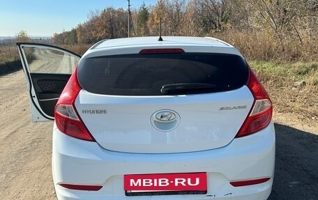 Hyundai Solaris II рестайлинг, 2014 год, 900 000 рублей, 3 фотография
