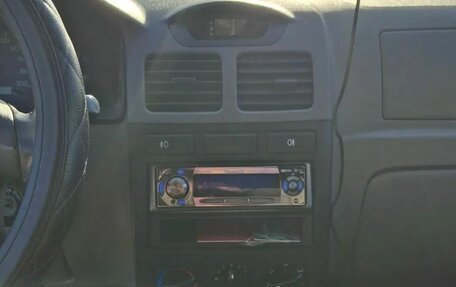 KIA Rio II, 2005 год, 250 000 рублей, 12 фотография