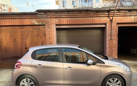 Peugeot 208 II, 2013 год, 1 100 000 рублей, 3 фотография