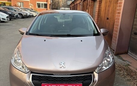 Peugeot 208 II, 2013 год, 1 100 000 рублей, 2 фотография
