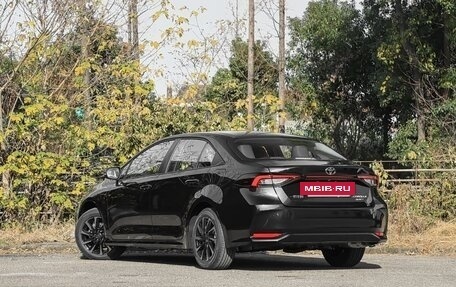 Toyota Corolla, 2023 год, 1 850 000 рублей, 5 фотография