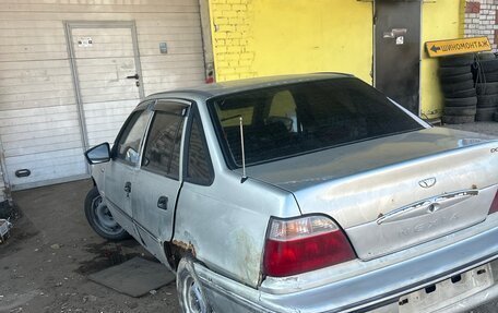 Daewoo Nexia I рестайлинг, 2004 год, 27 000 рублей, 3 фотография