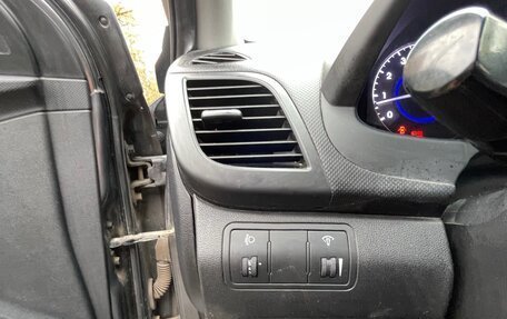 Hyundai Solaris II рестайлинг, 2012 год, 685 000 рублей, 6 фотография