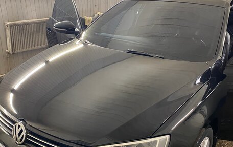 Volkswagen Jetta VII, 2013 год, 1 100 000 рублей, 2 фотография