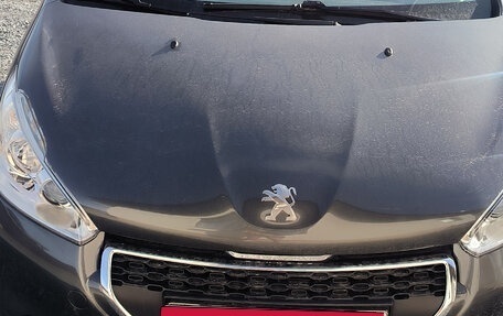 Peugeot 208 II, 2013 год, 680 000 рублей, 2 фотография
