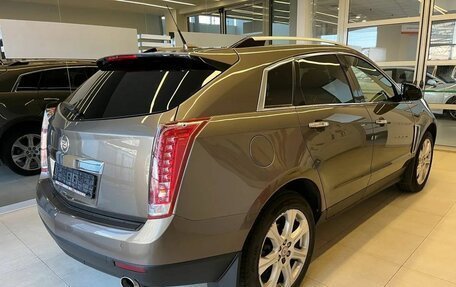 Cadillac SRX II рестайлинг, 2014 год, 1 650 000 рублей, 4 фотография