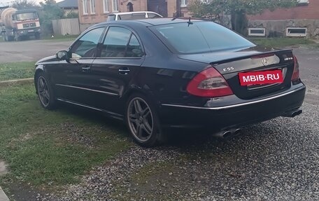 Mercedes-Benz E-Класс, 2004 год, 1 750 000 рублей, 4 фотография