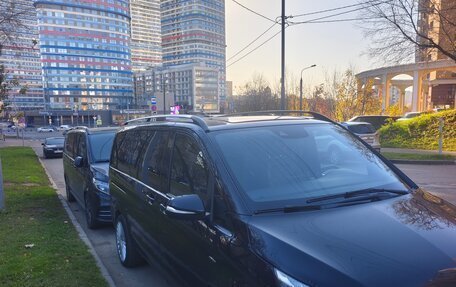 Mercedes-Benz V-Класс, 2016 год, 3 000 000 рублей, 2 фотография
