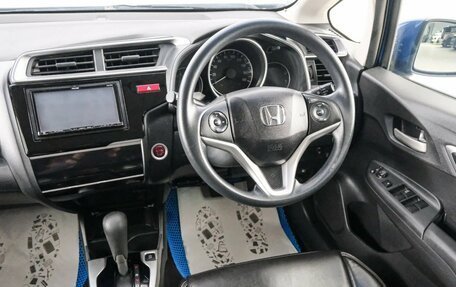 Honda Fit III, 2015 год, 999 000 рублей, 10 фотография
