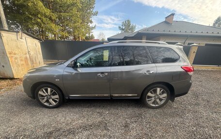Nissan Pathfinder, 2014 год, 1 799 999 рублей, 3 фотография