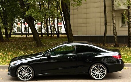 Mercedes-Benz E-Класс, 2015 год, 1 990 000 рублей, 3 фотография