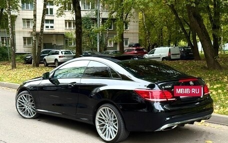 Mercedes-Benz E-Класс, 2015 год, 1 990 000 рублей, 4 фотография