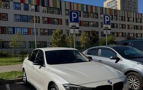 BMW 3 серия, 2016 год, 1 860 000 рублей, 2 фотография