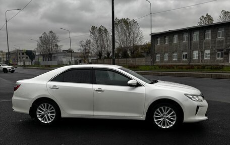 Toyota Camry, 2015 год, 2 250 000 рублей, 4 фотография