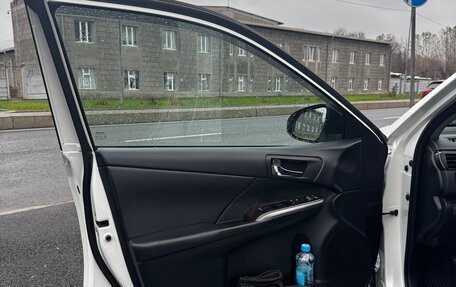 Toyota Camry, 2015 год, 2 250 000 рублей, 13 фотография