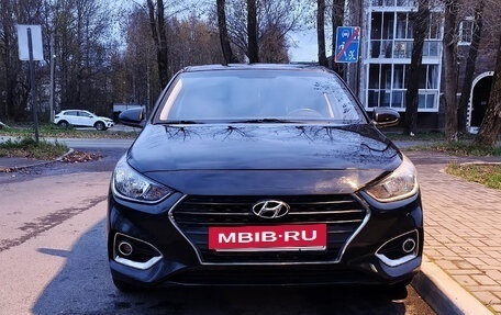 Hyundai Solaris II рестайлинг, 2017 год, 930 000 рублей, 5 фотография