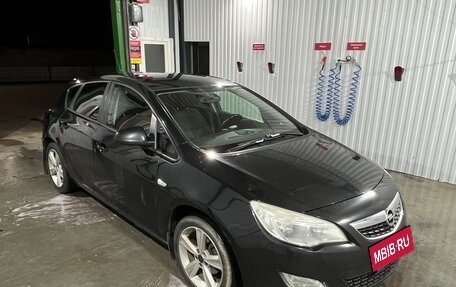 Opel Astra J, 2011 год, 570 000 рублей, 2 фотография