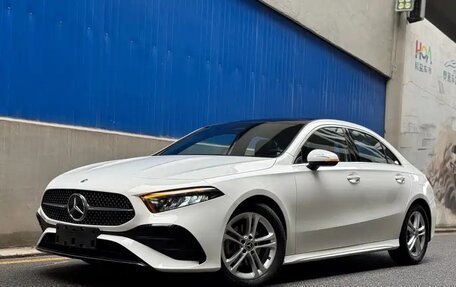 Mercedes-Benz A-Класс, 2023 год, 1 615 888 рублей, 1 фотография