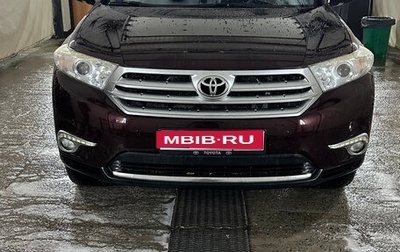Toyota Highlander III, 2012 год, 1 650 000 рублей, 1 фотография