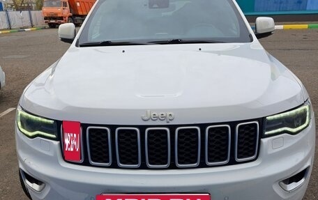 Jeep Grand Cherokee, 2018 год, 2 640 000 рублей, 2 фотография