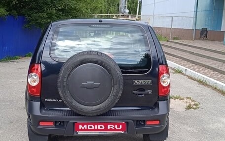 Chevrolet Niva I рестайлинг, 2016 год, 650 000 рублей, 3 фотография