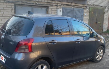 Toyota Yaris III, 2008 год, 380 000 рублей, 3 фотография