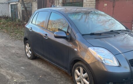 Toyota Yaris III, 2008 год, 380 000 рублей, 2 фотография