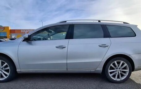 Volkswagen Passat B7, 2012 год, 1 300 000 рублей, 2 фотография