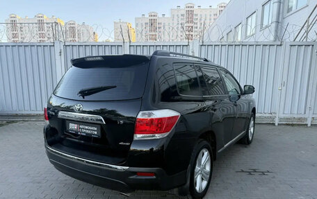 Toyota Highlander III, 2012 год, 1 669 000 рублей, 6 фотография