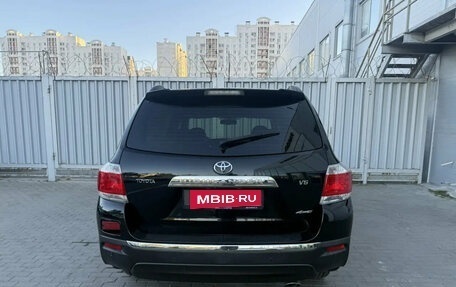 Toyota Highlander III, 2012 год, 1 669 000 рублей, 5 фотография