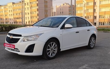 Chevrolet Cruze II, 2013 год, 750 000 рублей, 2 фотография