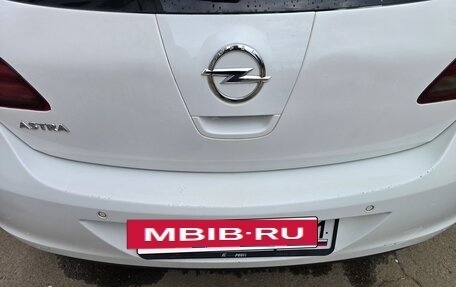 Opel Astra J, 2011 год, 630 000 рублей, 5 фотография