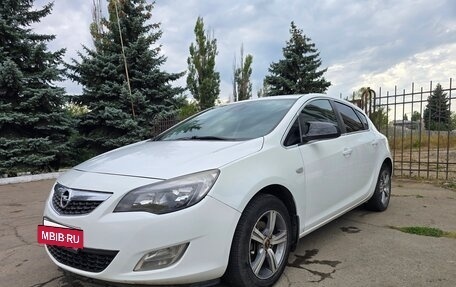 Opel Astra J, 2011 год, 630 000 рублей, 7 фотография