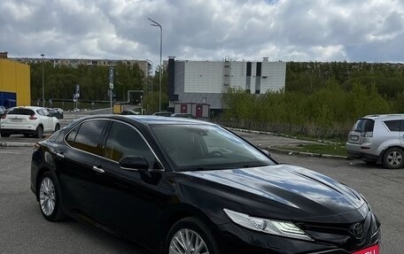 Toyota Camry, 2019 год, 2 890 000 рублей, 1 фотография