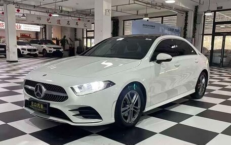 Mercedes-Benz A-Класс, 2022 год, 1 900 000 рублей, 1 фотография