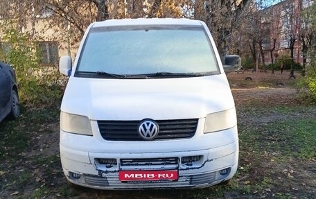 Volkswagen Transporter T5 рестайлинг, 2004 год, 600 000 рублей, 1 фотография
