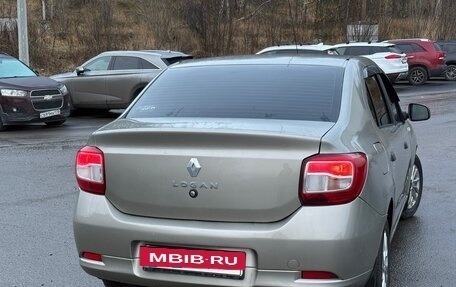 Renault Logan II, 2019 год, 410 000 рублей, 3 фотография
