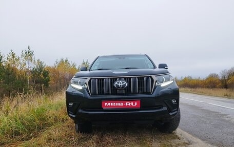 Toyota Land Cruiser Prado 150 рестайлинг, 2022 год, 7 000 000 рублей, 1 фотография