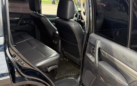 Mitsubishi Pajero IV рестайлинг 2, 2010 год, 2 240 000 рублей, 4 фотография