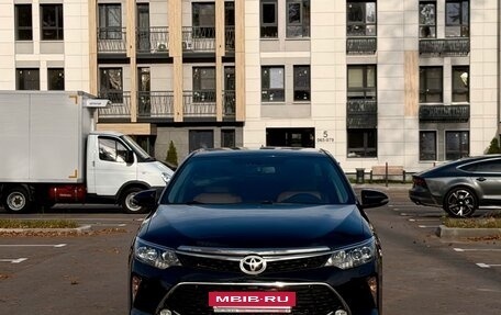 Toyota Camry, 2017 год, 2 370 000 рублей, 7 фотография