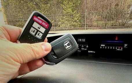 Honda Stepwgn IV рестайлинг, 2016 год, 1 680 000 рублей, 7 фотография