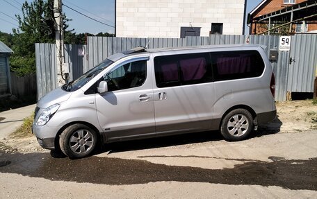 Hyundai Grand Starex Grand Starex I рестайлинг 2, 2008 год, 900 000 рублей, 2 фотография