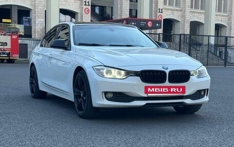 BMW 3 серия, 2014 год, 1 300 000 рублей, 2 фотография