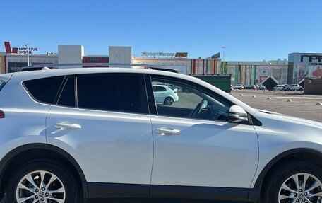 Toyota RAV4, 2017 год, 2 280 000 рублей, 3 фотография