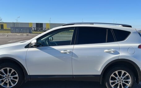 Toyota RAV4, 2017 год, 2 280 000 рублей, 4 фотография